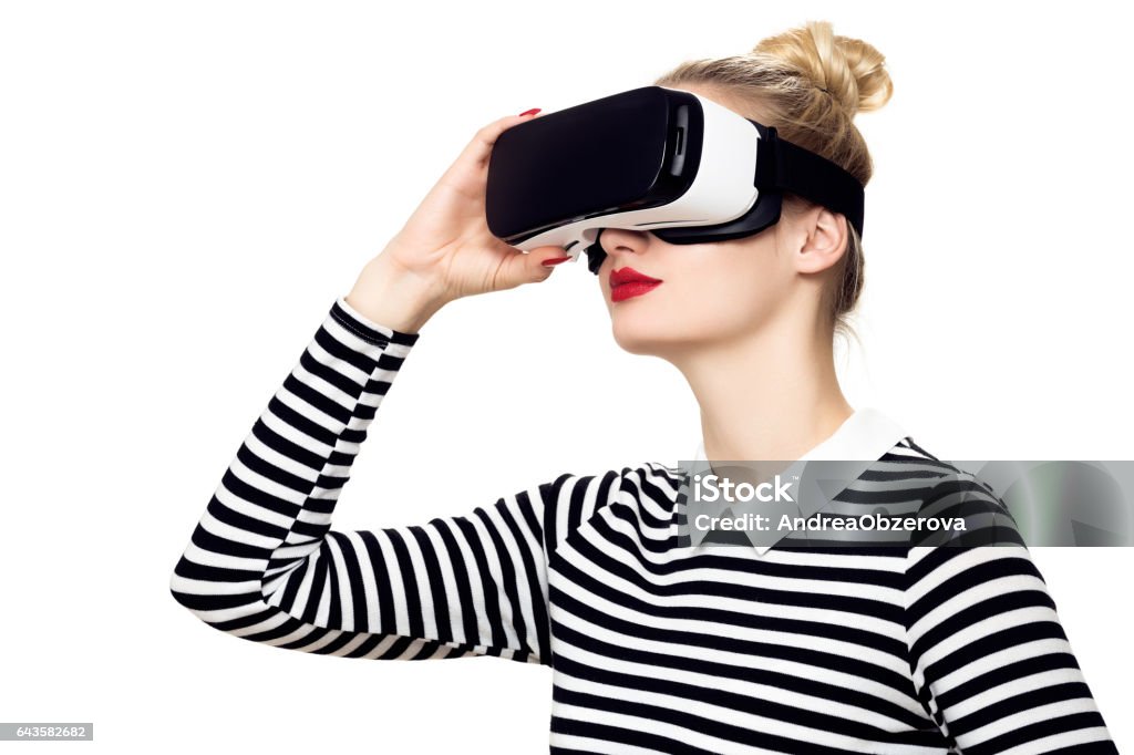 Frau mit virtual-Reality-Brille. VR-Konzept. - Lizenzfrei Virtual-Reality-Simulator Stock-Foto