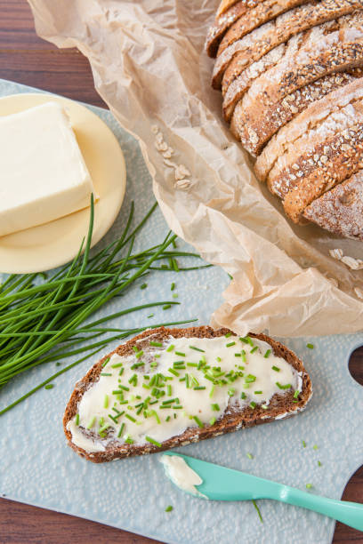 istock Butter bread with fresh chives 643920790
