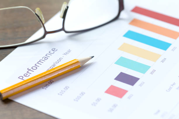 negócios análise de performance - business data spreadsheet chart imagens e fotografias de stock