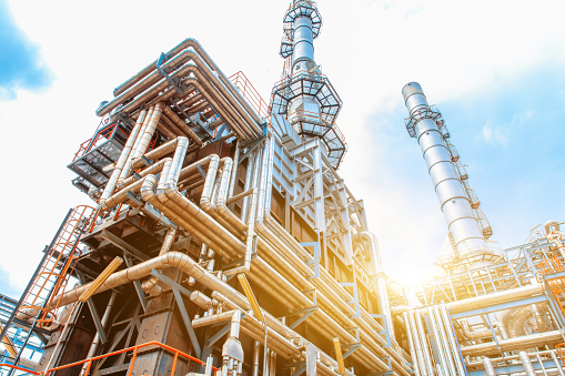 Industria petroquímica de petróleo y gas en refinería photo