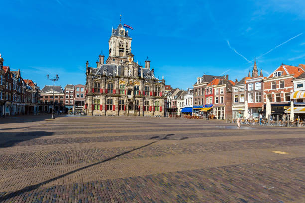 istock Council building and Central square in Delft, Netherlands 643995208