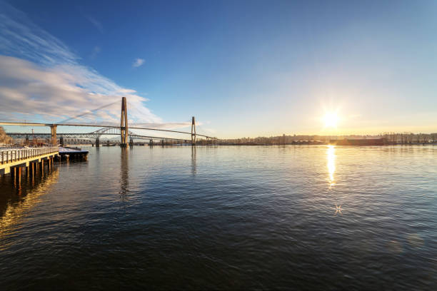 river at sunrise river at sunrise new westminster stock pictures, royalty-free photos & images
