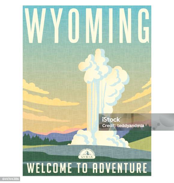 Wyomingreiseplakat Oder Aufkleber Vektorillustration Von Wasser Und Dampf Von Geysir Ausbrechen Stock Vektor Art und mehr Bilder von Geysir