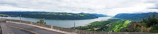 istock Columbia River Gorge - Columbia River 644173526