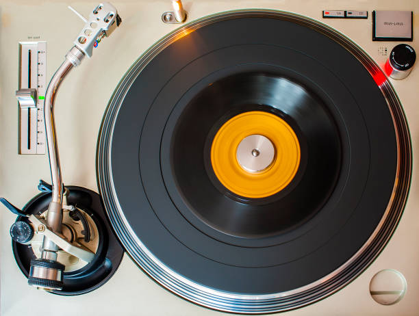istock top view of a vintage turn table 644276098