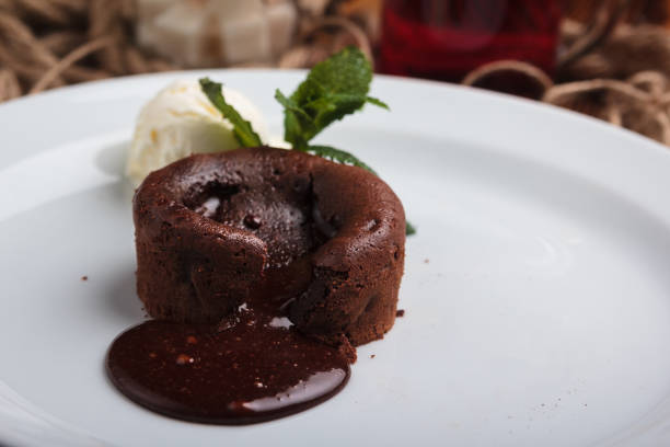 istock Chocolate fondant and ice cream 644513736