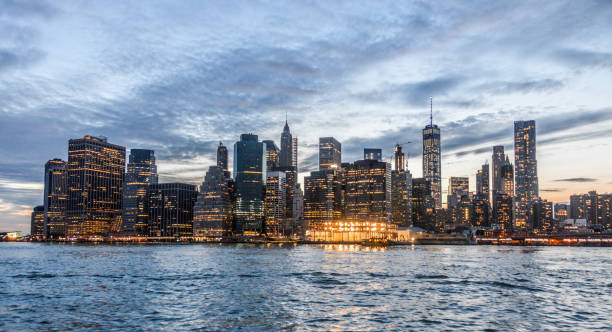 istock Beautiful New York City skyline at sunset 644980118