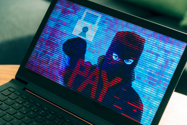 Ransomware no pc com criminal pedindo dinheiro - foto de acervo