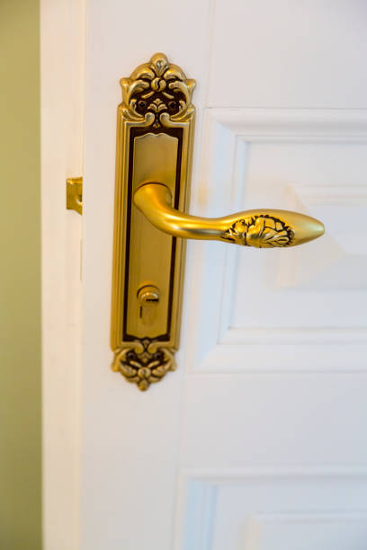 istock Type of interior door 645075460