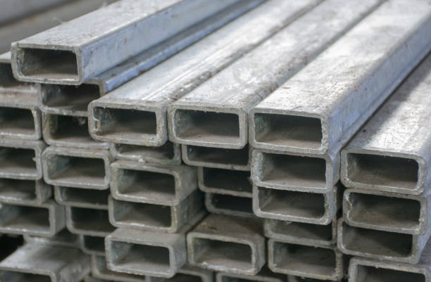 istock Division steel square pipe Galvanizing in Factory 645085098