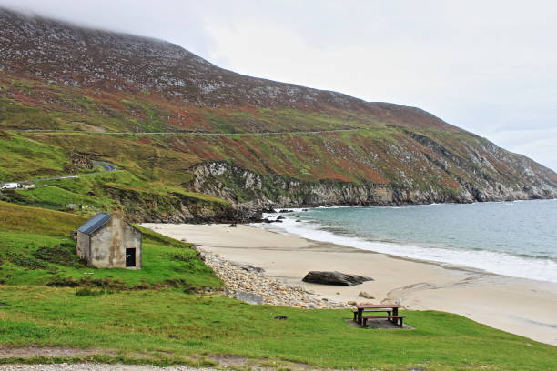 Keem Beach in Achill Island Keem Beach in Achill Island, Ireland hull house stock pictures, royalty-free photos & images