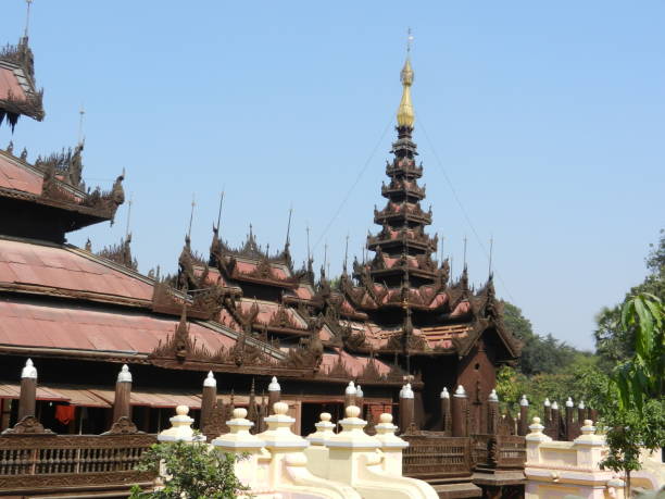 Shwe in Bin Kyaung, Mandalay, Myanmar