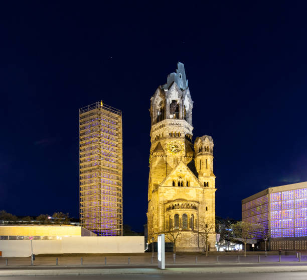 istock Gedaechtniskirche at Kudamm in Berlin 645187582