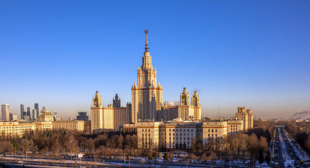 istock Spring campus of Lomonosov Moscow State University under sunny sky 645192578