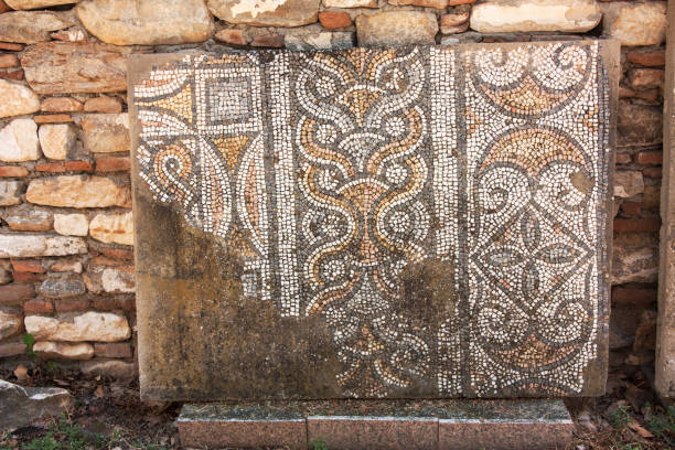 мозаичные фигуры в афродизиасе - mosaic ancient greek culture greek mythology стоковые фото и изображения