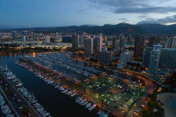 istock Ala Wai Boat Harbor Waikiki Hawaii 645295896