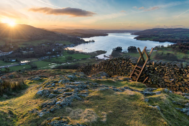 istock Vibrant Sunrise At Todd Cragg In Lake District. 645502318