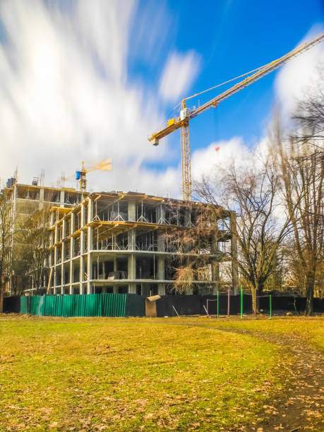 istock Crane construction bricks concrete building in the city 645522666