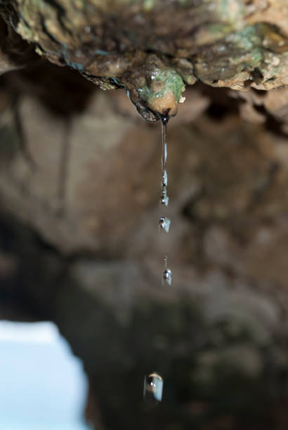 istock Forming of a stalactite 645578310