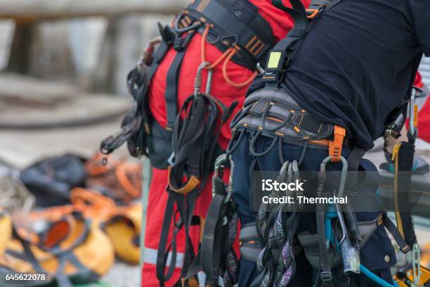 Workers With Ropes Rope Access Worker Stock Photo - Download Image Now - Rope Access ...