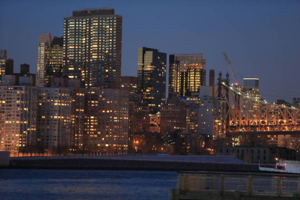 istock Manhattan bridge and Manhattan  in evening 645646382