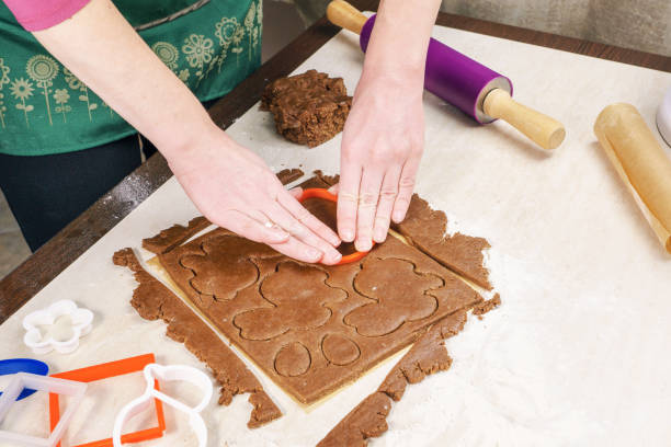 istock Removing the remnants of dough 645708834