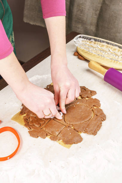 istock Removing the remnants of dough 645712734