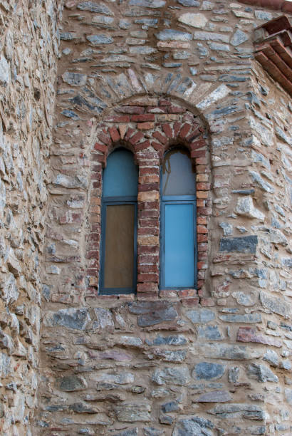 istock Architecture of Italian-built medieval windows 645764990