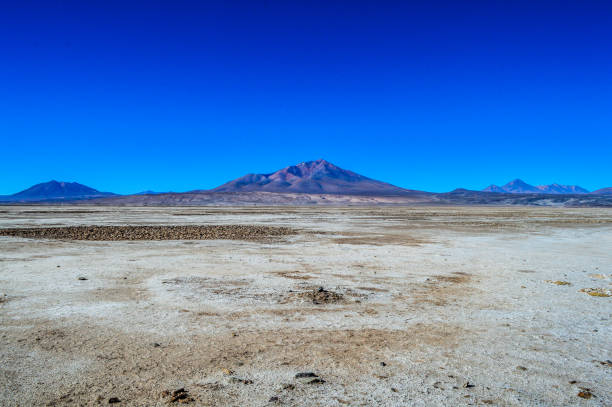 istock Salar de Uyuni salt flats in Bolivia 645802510