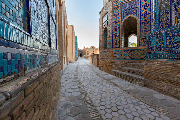 istock Shahizinda, Samarkand, Uzbekistan 645818220