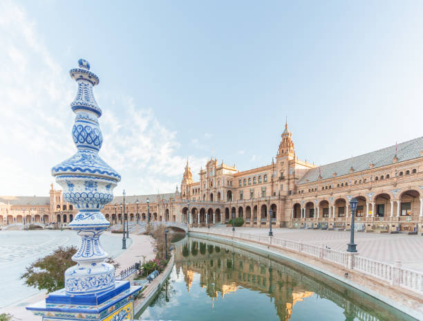 istock Sunrise at Spanish Square (Plaza de Espana) in Sevilla, Spain 645875586