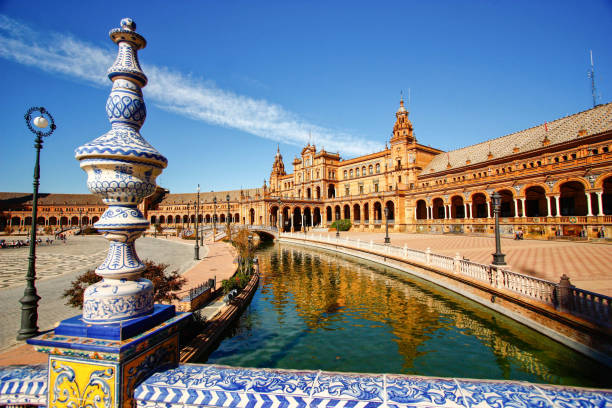 istock Spanish Square (Plaza de Espana) in Sevilla, Spain 645881220