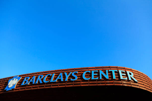 барклайс-центр  - barclays center стоковые фото и изображения