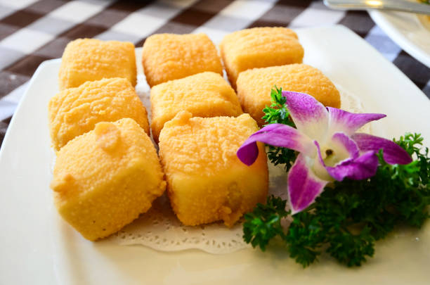 głęboko smażone tofu - thai cuisine thai culture food orchid zdjęcia i obrazy z banku zdjęć