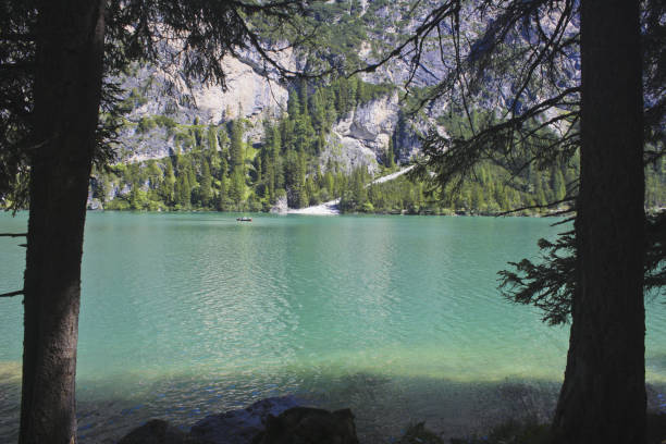 istock 104_Braies Lake 646038144