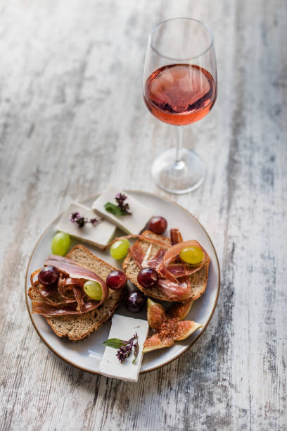 istock Delicious snack or appetizer with wine, mediterranean food 646050838