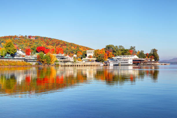 istock Lake Winnipesaukee in Autumn 646117068