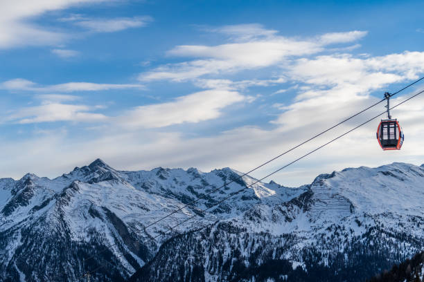 istock Mountains and a Gondola at a ski resort 646146758