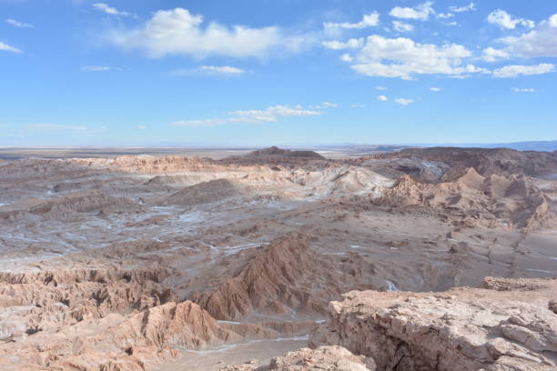 istock Valle de la Luna - Moon Valley - at the Atacama desert, Chile 646390212