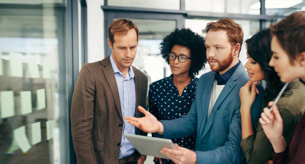 istock Everyone’s getting in on the brainstorming action 646457500