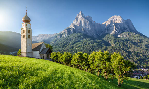istock Seis am Schlern, Dolomites, South Tyrol, Italy 646465064