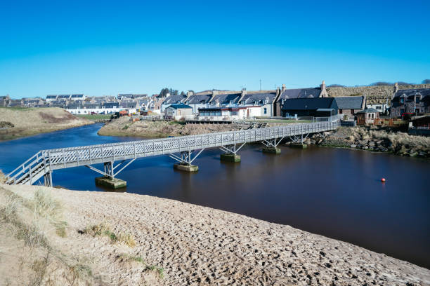 круден-бей, абердиншир, шотландия - cruden bay стоковые фото и изображения