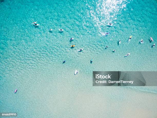 Una Vista Aérea De La Playa En Verano Foto de stock y más banco de imágenes de Surf - Surf, Australia, Vista cenital