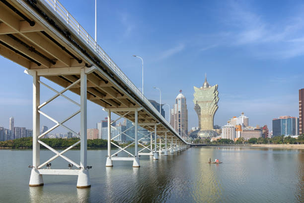 istock Grand Lisboa Hotel Macao and Nam Van Lake 646783714