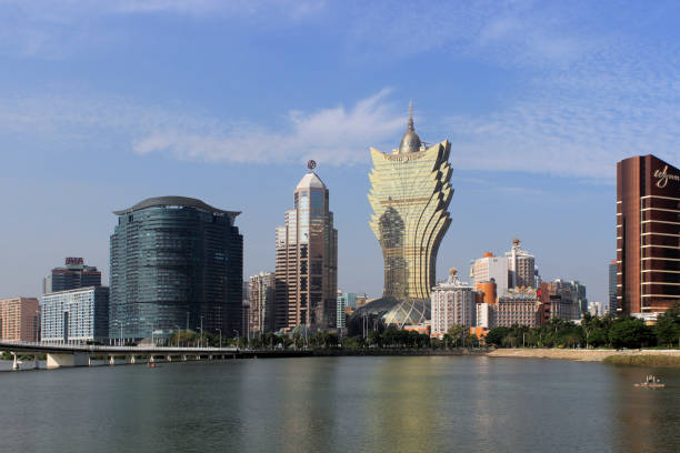 istock Grand Lisboa Hotel Macao and Nam Van Lake 646787478