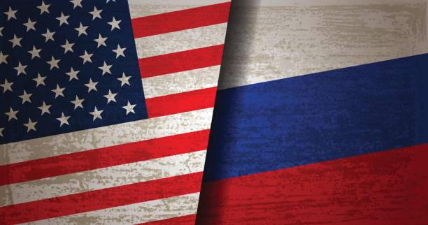 usa und russische flagge mit grunge texturen hintergrund - russisch stock-grafiken, -clipart, -cartoons und -symbole