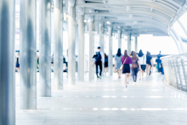 istock City life – people in motion 646867348