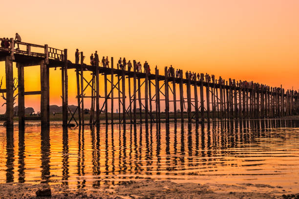 U Bein Bridge in Amarapura / Myanmar U Bein Bridge in Amarapura / Myanmar Amarapura stock pictures, royalty-free photos & images