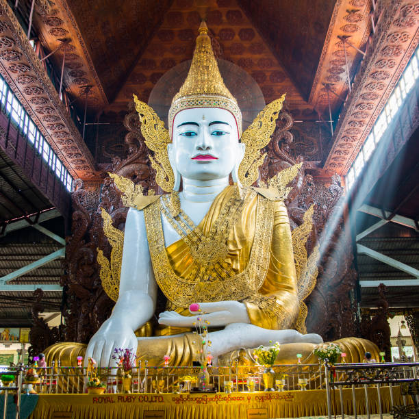 istock Nga Htat Gyi Pagoda,Myanmar 646922332