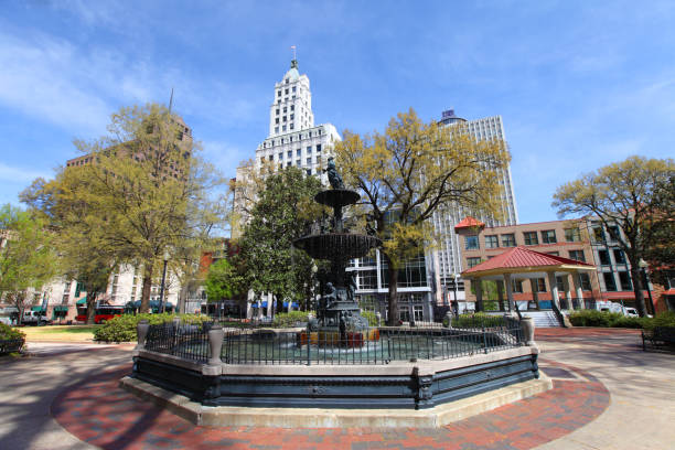 Memphis Court Square Park Court Square Park lies in the heart of downtown Memphis, a symbolic center of the city In 1876 the Hebe Fountain, donated to the City by some prominent city leaders, was erected in the center of the park. memphis tennessee stock pictures, royalty-free photos & images